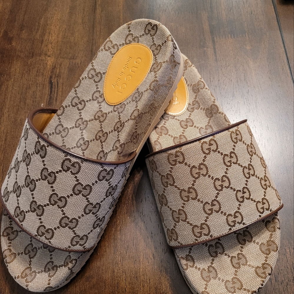 Gucci Sandals